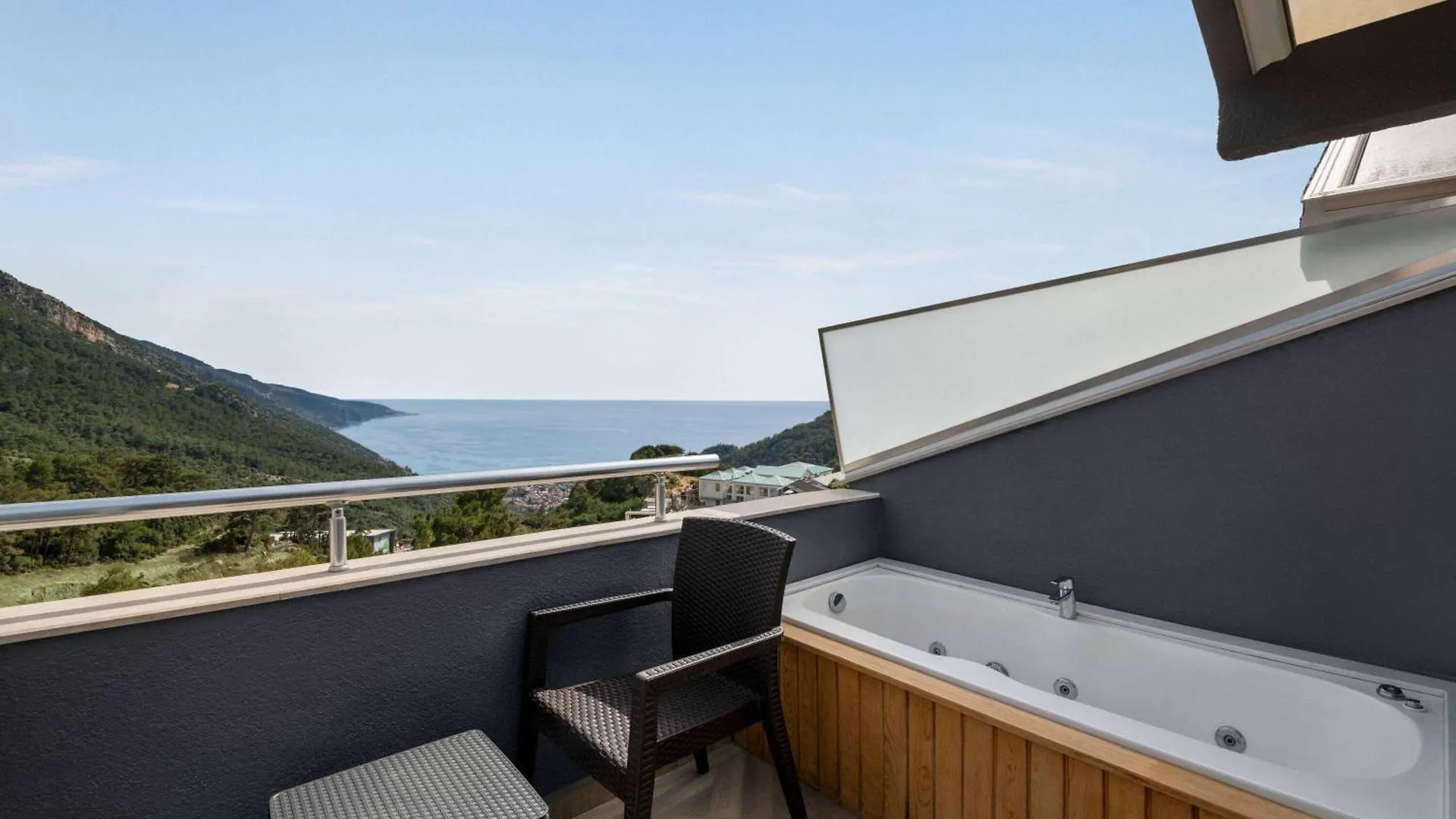 Ramada By Wyndham Fethiye Oludeniz (Adults Only) Hotel 4*,